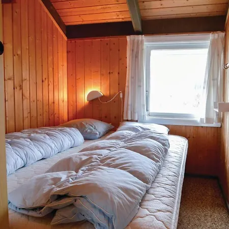 度假居 Three-bedroom Holiday In Hemmet